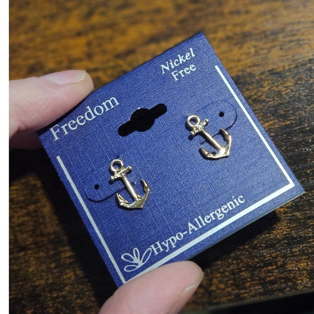 Freedom Cute Nautical Cottagecore GoldTone Anchor Stud Earrings Hypoallergenic